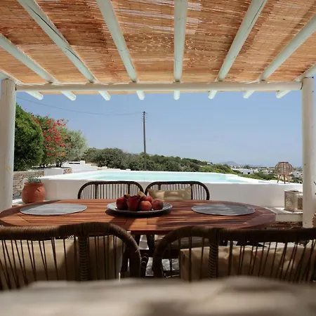 Phoenicia Naxos Aparthotel