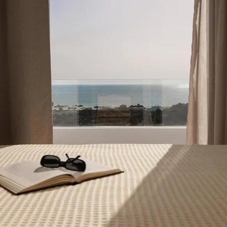 Phoenicia Naxos