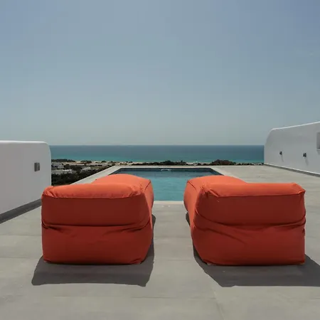 Phoenicia Naxos Aparthotel